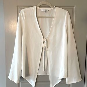 Elizabeth and James XS/S white blazer with tie